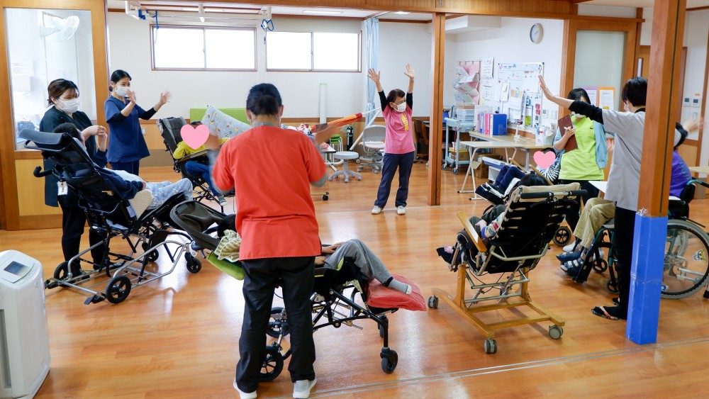 笑いヨガでワッハッハー(^^♪