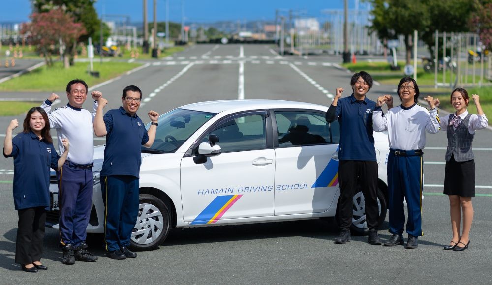 ハマIN自動車学校のインストラクター（教習指導員）