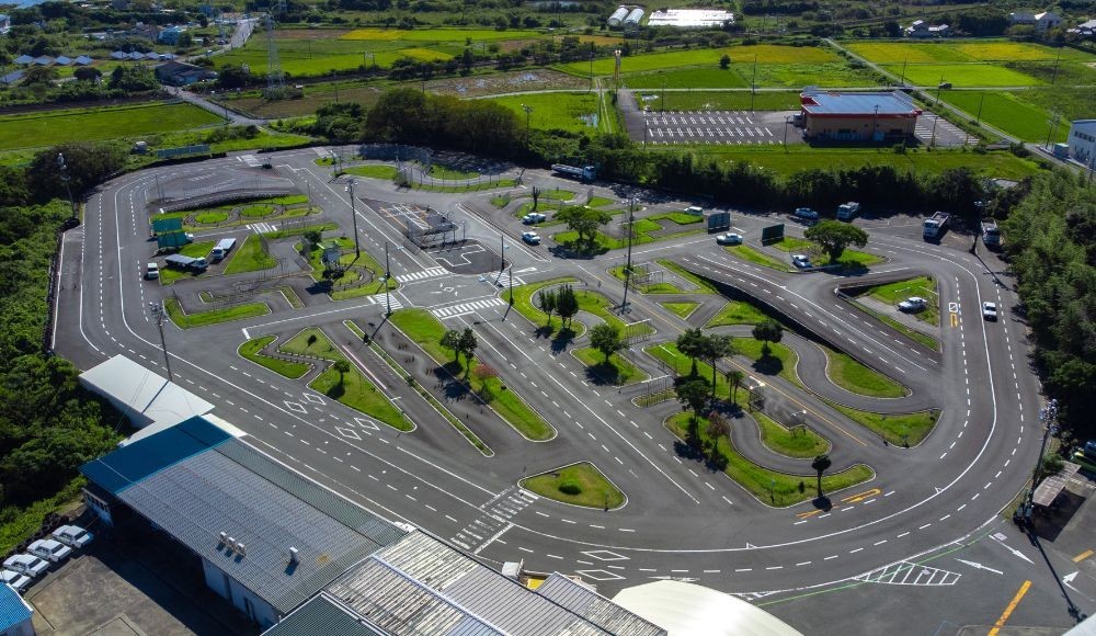 女性インストラクターも複数在籍。久しぶりの現場復帰でも、 不安や疑問をすぐに相談できます！